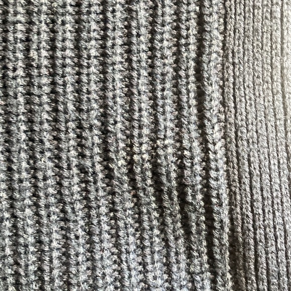 Women’s Medium RD Style Navy Blue V Neck Sweater - Picture 10 of 11